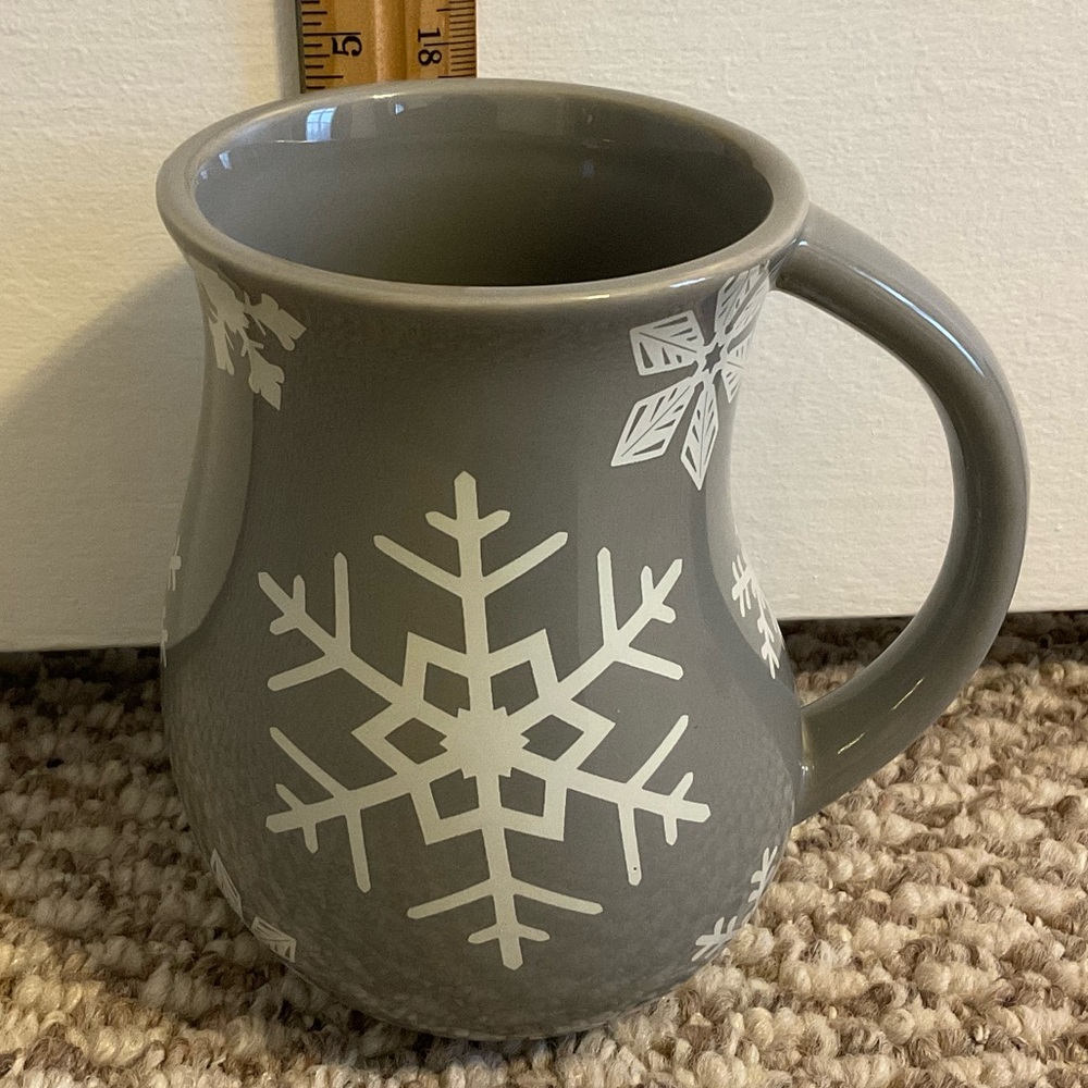 NWOT - Temptations by Tara Snowflake Mug Set - Picture 12 of 15